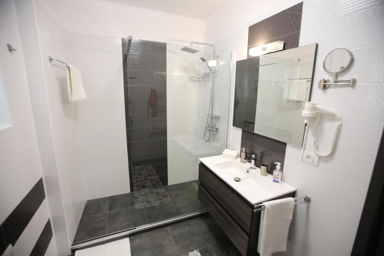 Premium Studios Mamaia Nord - Marea La 50M Năvodari Exterior foto