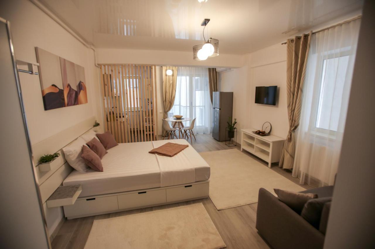 Premium Studios Mamaia Nord - Marea La 50M Năvodari Exterior foto