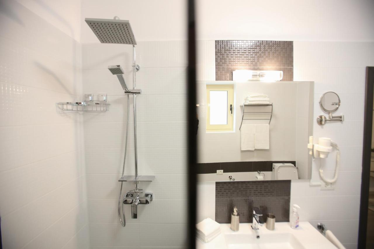 Premium Studios Mamaia Nord - Marea La 50M Năvodari Exterior foto